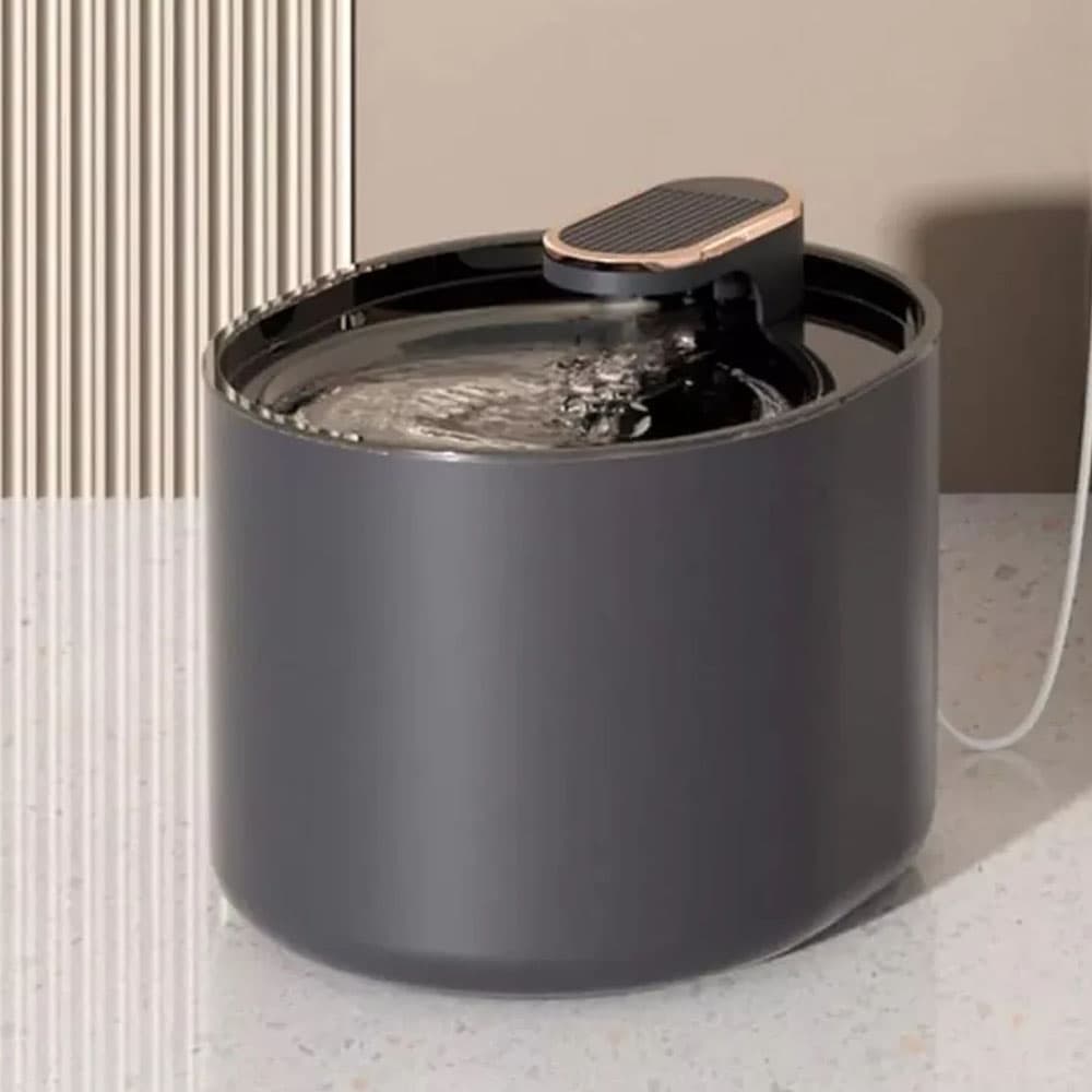 Fuente Eléctrica Moderna Para Animales